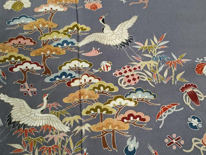平和屋着物●訪問着　作家物　駒刺繍　飛鶴宝尽くし桐松笹文　金彩　鬼しぼ縮緬　正絹　逸品　CABC7200yc