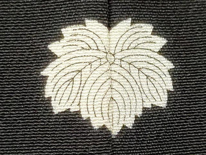 平和屋着物■豪華黒留袖 駒刺繍 飛鶴吉祥花文 金彩 正絹 逸品 CABC7729ou