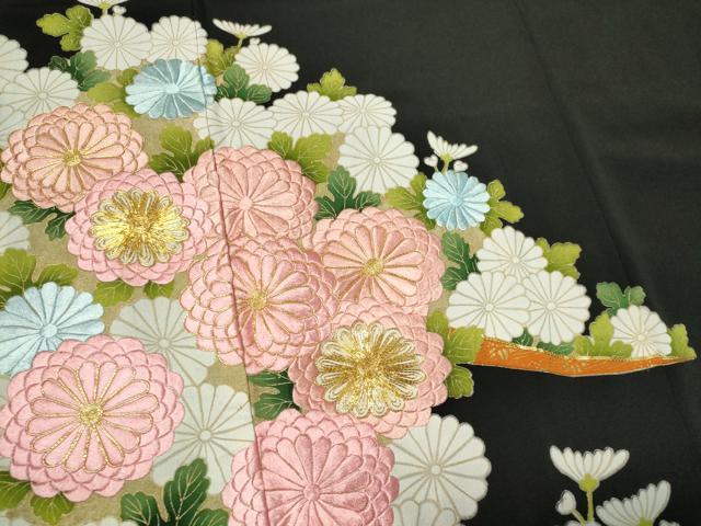 平和屋着物■豪華黒留袖　駒刺繍　草花文　金彩　正絹　逸品　CABC7787ou