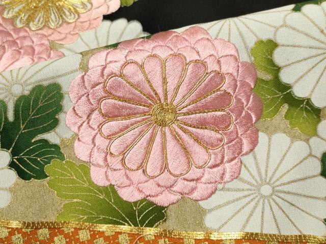 平和屋着物■豪華黒留袖　駒刺繍　草花文　金彩　正絹　逸品　CABC7787ou