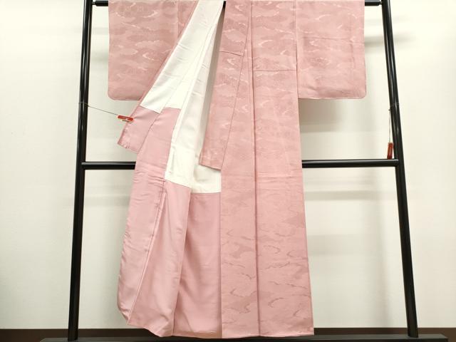 平和屋着物■上質な色無地　雲取り吉祥地紋　珊瑚色　正絹　逸品　未使用　CABC7831ou