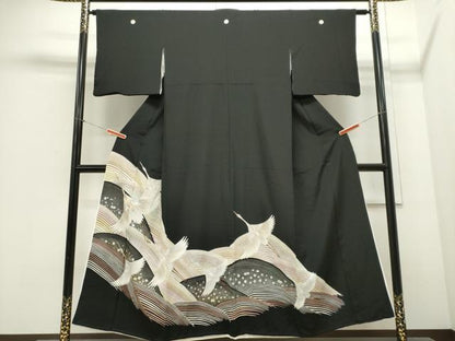 平和屋着物■豪華黒留袖　刺繍　立波飛鶴文　暈し染め　金銀彩　正絹　逸品　CABC7944ou