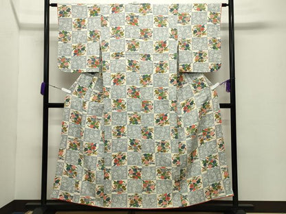 平和屋着物●上質な小紋 型染め 市松草花文 鬼しぼ縮緬 正絹 逸品 CABC8106gh