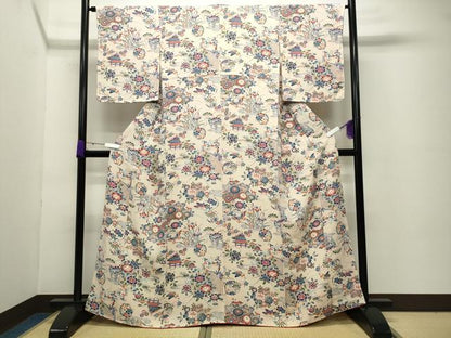 平和屋着物●上質な小紋 型染め 花蝶文 鬼しぼ縮緬 正絹 逸品 未使用 CABC8110gh