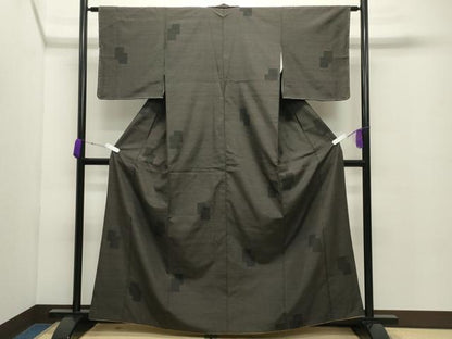 平和屋着物●上質な紬　色紙重ね文　正絹　逸品　未使用　CABC8205gh