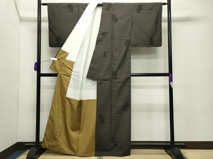 平和屋着物●上質な紬　色紙重ね文　正絹　逸品　未使用　CABC8205gh