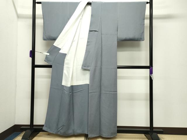 平和屋着物●京友禅 羽田工房　京都府指定無形文化財保持者　羽田登監修　色無地　湊鼠色　鬼しぼ縮緬　正絹　逸品　未使用　CABC8212gh