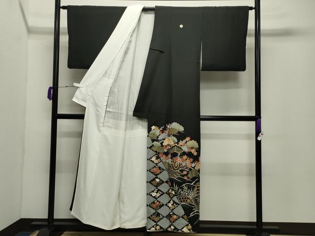 平和屋着物●創業460年・千總　黒留袖　駒刺繍　浜松水車草花文　金彩　正絹　逸品　CABC8229gh