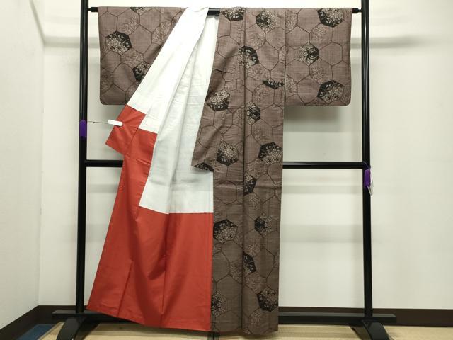 平和屋着物●本場大島紬　7マルキ　吉祥草花文　正絹　逸品　CABC8268gh