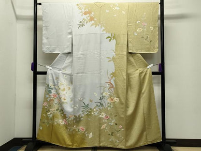 平和屋着物●訪問着　舞蝶花文　蛍暈し　金彩　反端付き　正絹　逸品　未使用　CABC8289gh