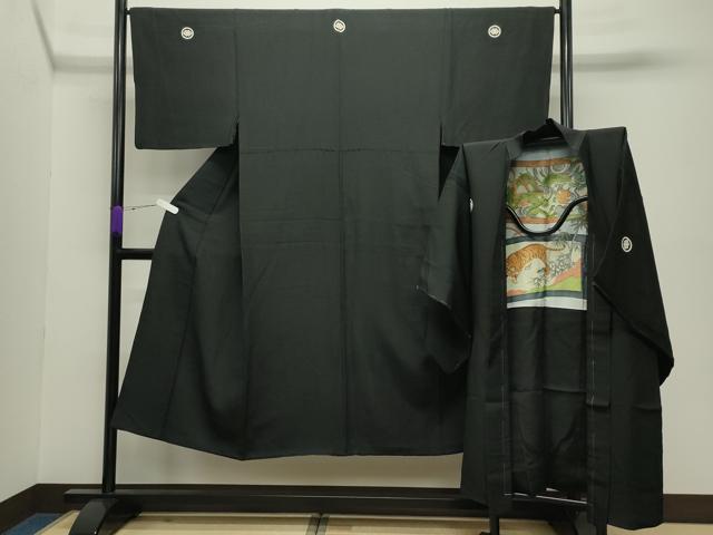 平和屋着物●男性　黒紋付　羽織セット　羽裏：龍　虎　正絹　逸品　未使用　CABC8301gh