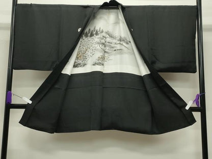 平和屋着物●男性　黒紋付　羽織セット　羽裏：風景文　正絹　逸品　CABC8303gh