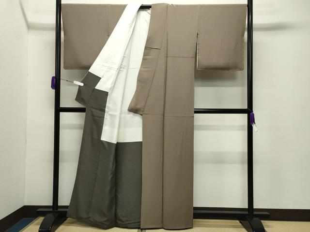 平和屋着物●染色作家　藤井霞岳　色無地　生壁色　正絹　逸品　未使用　CABC8328gh