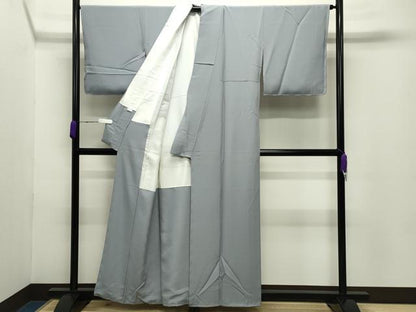 平和屋着物●上質な色無地　千草鼠色　正絹　逸品　未使用　CABC8350gh
