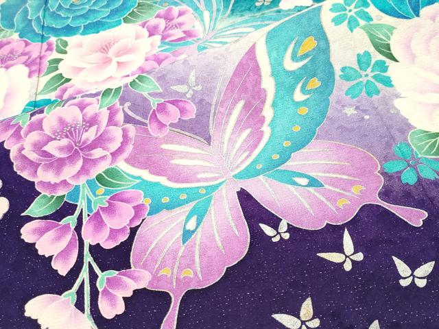 平和屋着物●豪華振袖　刺繍　舞蝶花文　暈し染め　金銀彩　銀通し地　正絹　逸品　CABC8371gh