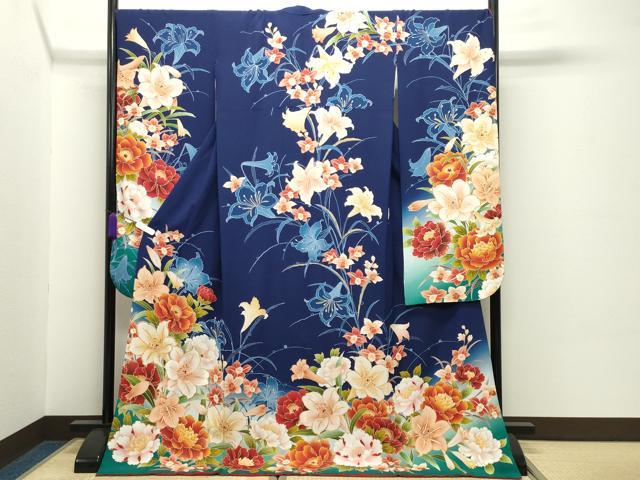 平和屋着物●豪華振袖　草花文　暈し染め　金彩　正絹　逸品　CABC8372gh