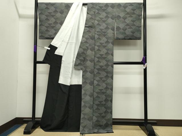 平和屋着物●江戸小紋　保科勝信　溢れ松葉花文　黒地　反端付き　ロング丈　正絹　逸品　CABC8386gh