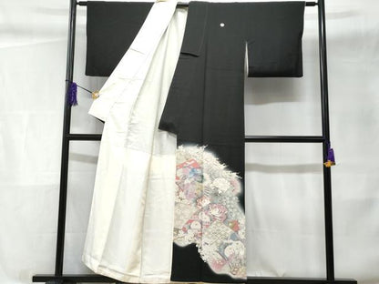 平和屋着物■日本工芸会正会員 福島てる子 黒留袖 刺繍 孔雀花文 暈し染め 金銀彩 正絹 逸品 CABC9068fb