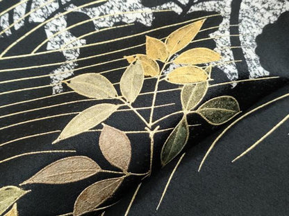 平和屋着物●訪問着　刺繍　草花文　草花シルエット　たたき染め　黒地　金彩　正絹　逸品　CABC9474th
