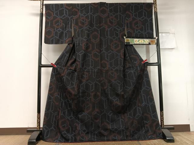 平和屋着物●本場結城紬 重要無形文化財 80亀甲 亀甲重ね 証紙付き ロング丈 正絹 逸品 未使用 CABC9601vp