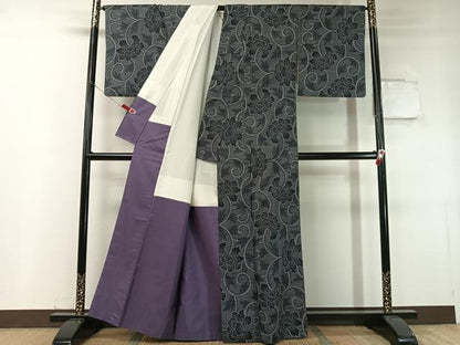 平和屋着物●本場大島紬 7マルキ 牡丹唐草文 正絹 逸品 CABC9606vp