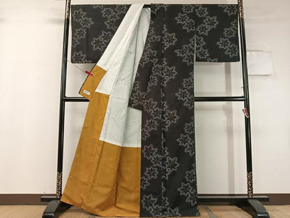 平和屋着物●小紋 舞葉文 黒地 やまと誂製 洗える着物 CABC9645vp