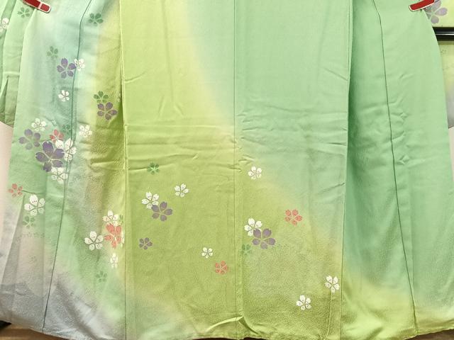 平和屋着物●豪華振袖 駒刺繍 舞桜 暈し染め 銀通し地 やまと誂製 正絹 逸品 CABC9707vp