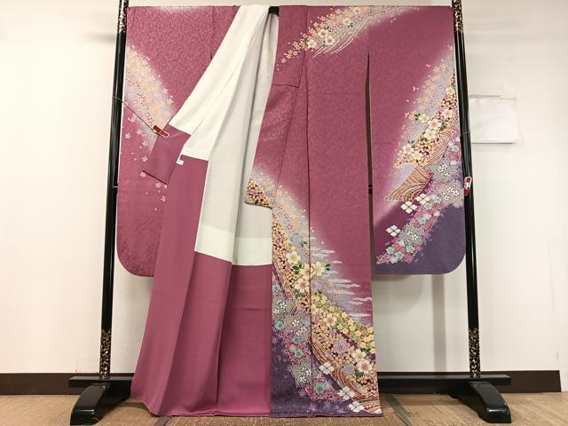 平和屋着物●豪華振袖 駒刺繍 霞熨斗花文 暈し染め 金通し地 正絹 逸品 CABC9708vp