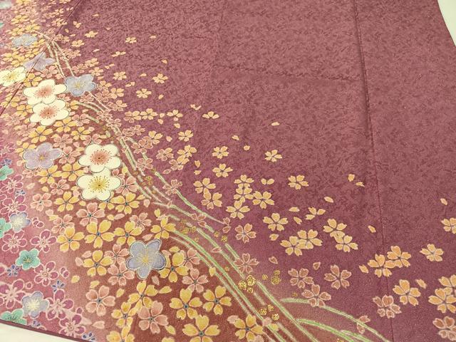 平和屋着物●豪華振袖 駒刺繍 霞熨斗花文 暈し染め 金通し地 正絹 逸品 CABC9708vp