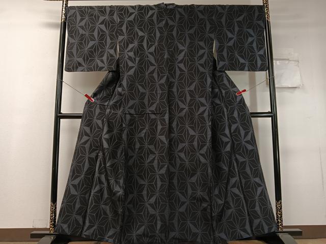 平和屋着物●塩沢紬 麻の葉文様 黒地 正絹 逸品 CABC9753vp
