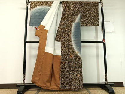 平和屋着物●訪問着　駒刺繍　更紗舞桜　暈し染め　金銀彩　正絹　逸品　CABC9758vp
