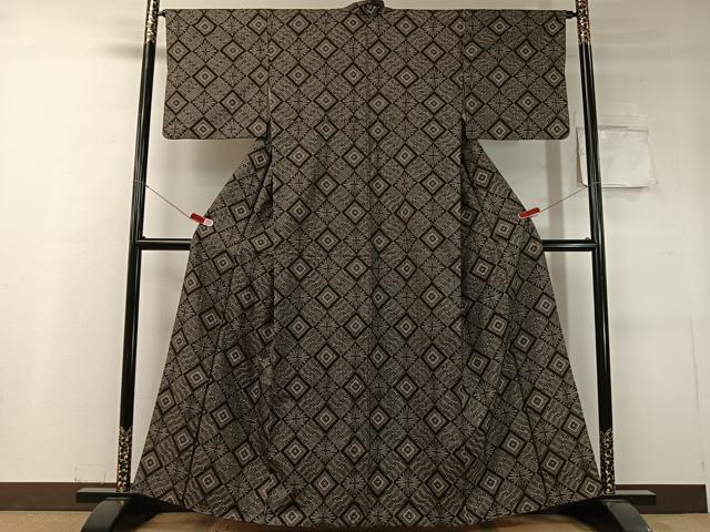 平和屋着物●本場大島紬　龍郷絣　花菱文　正絹　逸品　CABC9784vp