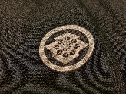 平和屋着物●アンティーク　大正ロマン　黒留袖　駒刺繍　地紙御所車飛鶴花松文　金彩　正絹　逸品　CABC9808vp