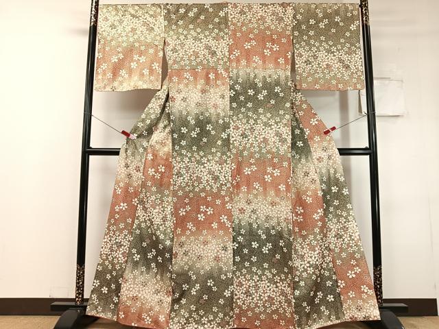 平和屋着物●上質な小紋　舞桜　暈し染め　金彩　正絹　逸品　CABC9821vp