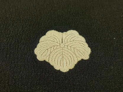 平和屋着物●アンティーク　大正ロマン　黒留袖　刺繍　御所車鳳凰花松文　金彩　正絹　逸品　CABC9840vp