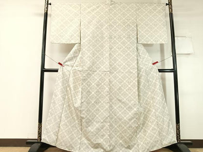 平和屋着物●本場大島紬　白大島　7マルキ　笹菱吉祥文　正絹　逸品　CABC9901vp