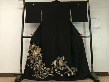 平和屋着物●豪華黒留袖　駒刺繍　貝桶七宝松竹梅　金彩　正絹　逸品　CABC9906vp