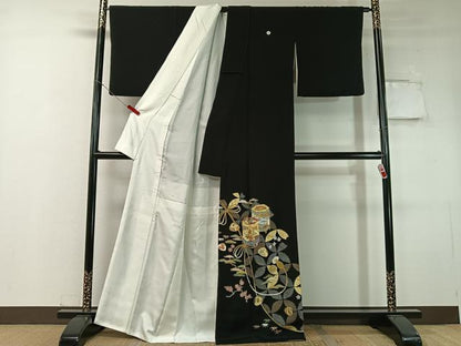 平和屋着物●豪華黒留袖　駒刺繍　貝桶七宝松竹梅　金彩　正絹　逸品　CABC9906vp