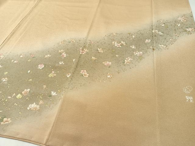 平和屋着物●訪問着　作家物　駒刺繍　舞花文　暈し染め　金彩　鬼しぼ縮緬　反端付き　正絹　逸品　CABC9918vp