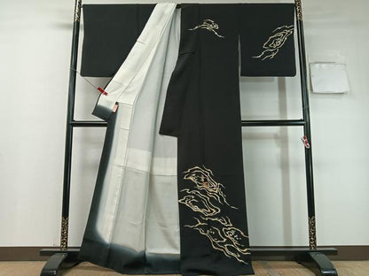 平和屋着物●訪問着　駒刺繍　霞文　黒地　金銀彩　正絹　逸品　CABC9972vp