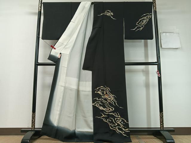 平和屋着物●訪問着　駒刺繍　霞文　黒地　金銀彩　正絹　逸品　CABC9972vp