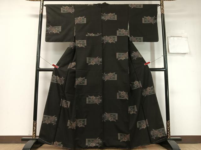 平和屋着物●本場大島紬　9マルキ　地空き　色紙重ね花文　正絹　逸品　未使用　CABC9987vp