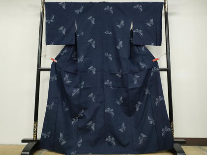 平和屋着物●上質な紬 舞蝶文 正絹 逸品 CABD0003ut