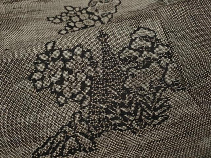平和屋着物●本場大島紬 9マルキ 風景草花文 正絹 逸品 CABD0004ut