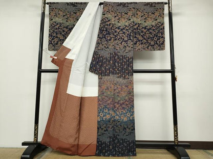 平和屋着物●訪問着 型染め 横段吉祥草花文 鬼しぼ縮緬 正絹 逸品 CABD0006ut