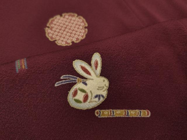 平和屋着物●上質な小紋 横笛 コマ 打ち出の小槌 絵馬 兎 金彩 正絹 逸品 CABD0013ut