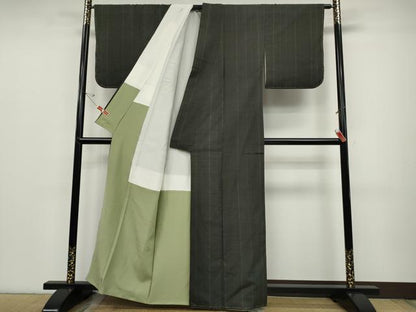 平和屋着物●本場結城紬 重要無形文化財 縞 正絹 逸品 CABD0019ut
