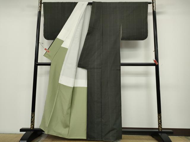 平和屋着物●本場結城紬 重要無形文化財 縞 正絹 逸品 CABD0019ut