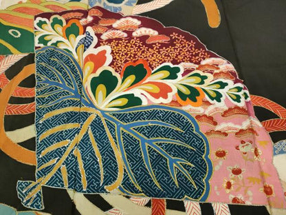 平和屋着物●アンティーク 大正ロマン 振袖 刺繍 扇面飛鶴草花文 黒地 金銀彩 正絹 逸品 CABD0022ut