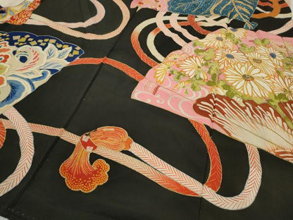 平和屋着物●アンティーク 大正ロマン 振袖 刺繍 扇面飛鶴草花文 黒地 金銀彩 正絹 逸品 CABD0022ut